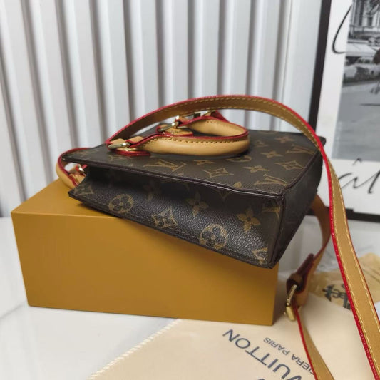 Classic Tote Bag With Crossbody Strap